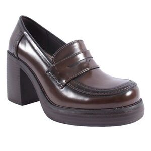 Jellypop Whitney Chunky Block Heeled Loafers in the "Brown Smooth" size 8M NWOT